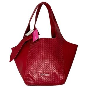 NWT Sassy Jones Red CiCi Woven
Tote with Removable Tie